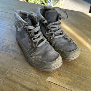 Chaco Women's blue Lace-Up Ankle Booties